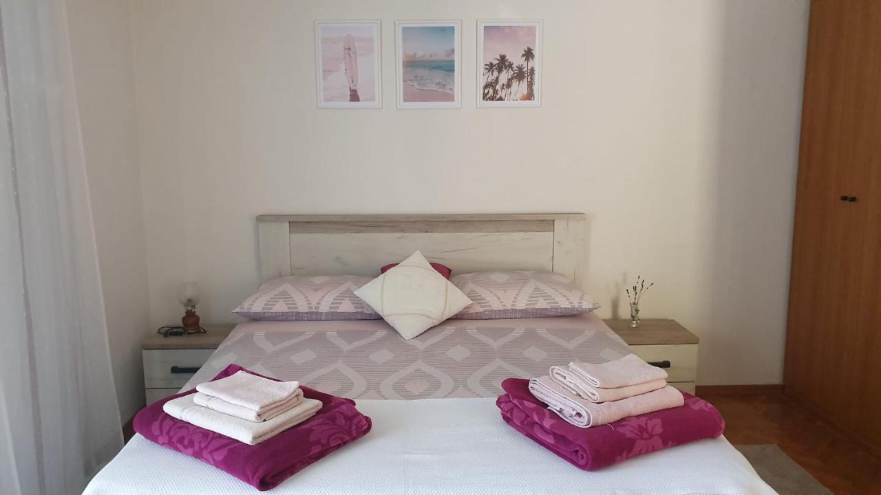 Apartmani Sofia นยีวีเซ ภายนอก รูปภาพ